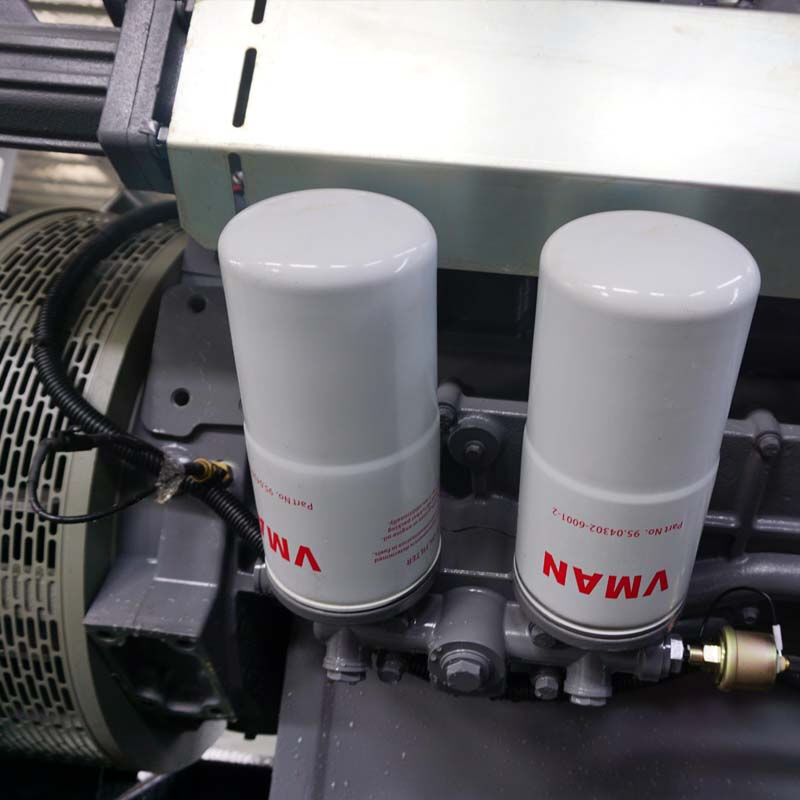 ֱ�� ������������200KW���ͷ������ �ͺ�D11A2 ȫͭ��ˢ XFL-200��ˢ���  ���ͻ�ϵ��V6���ͻ�1h����264KW